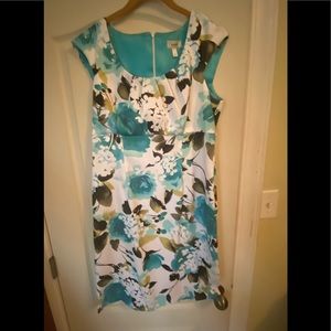 Gorgeous summer dress! Beautiful colors!